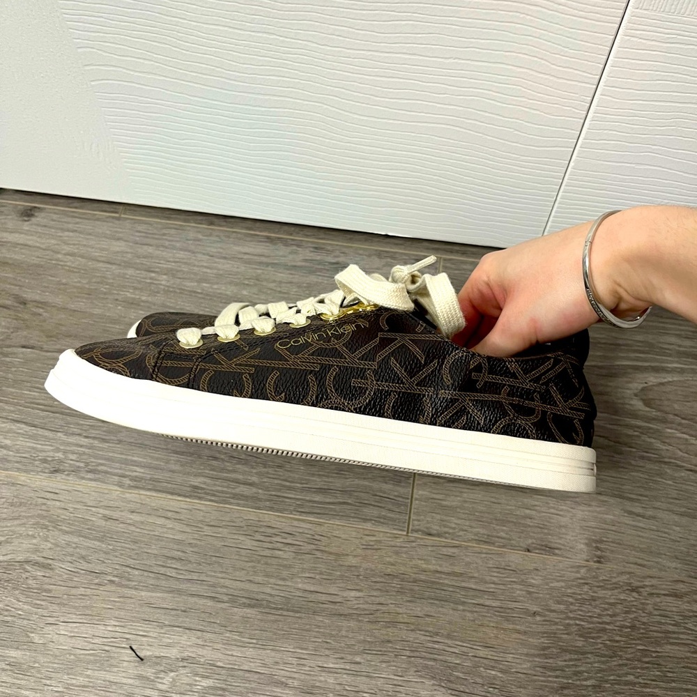 CALVIN KLEIN brown logo sneakers